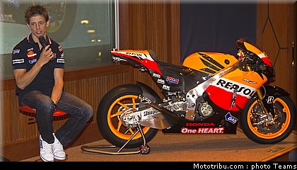motogp_test_malaisie_2011_stoner_38.jpg