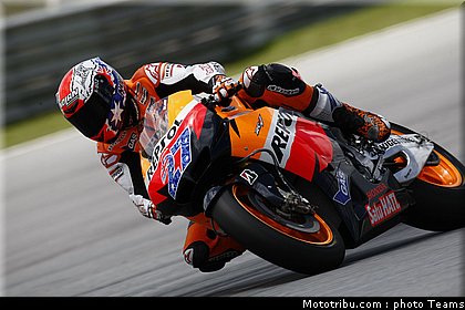 motogp_test_malaisie_2011_stoner_44.jpg