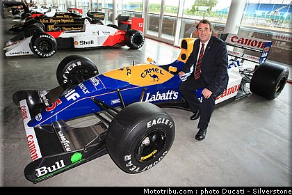 silverstone_2011_mansell_1992_williams_fw14b.jpg