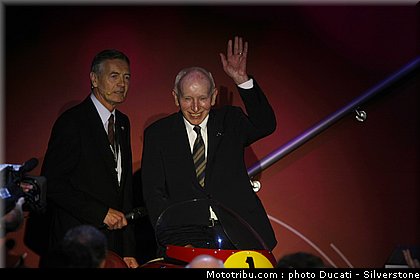 silverstone_2011_surtees.jpg