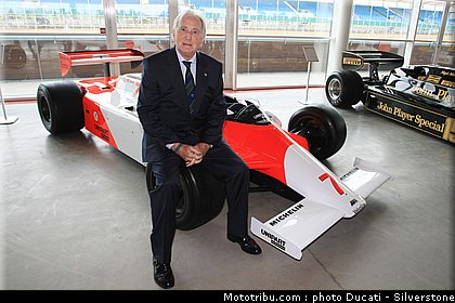 silverstone_2011_watson_1981_mclaren_mp4_1-1.jpg