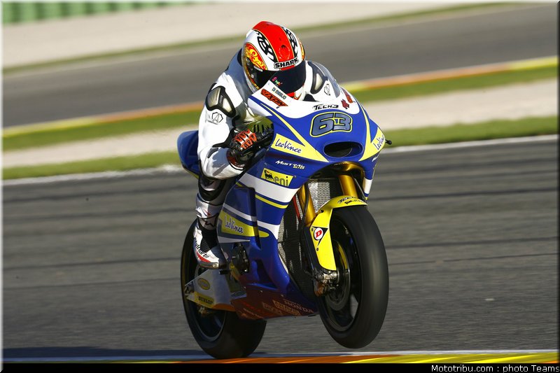 moto2_dimeglio_08_test_valence_2010