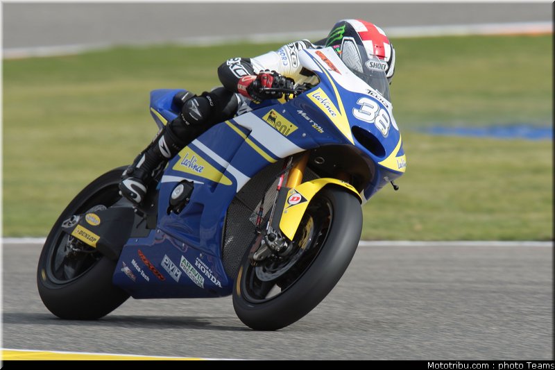 moto2_smith_27_test_valence_2010