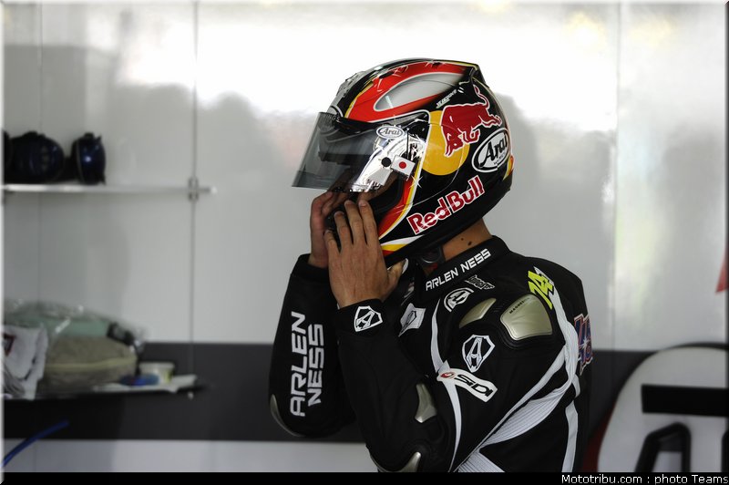 motogp_aoyama_4_test_valence_2010