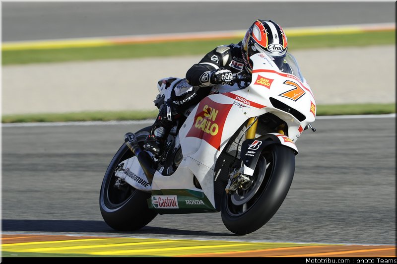 motogp_aoyama_8_test_valence_2010
