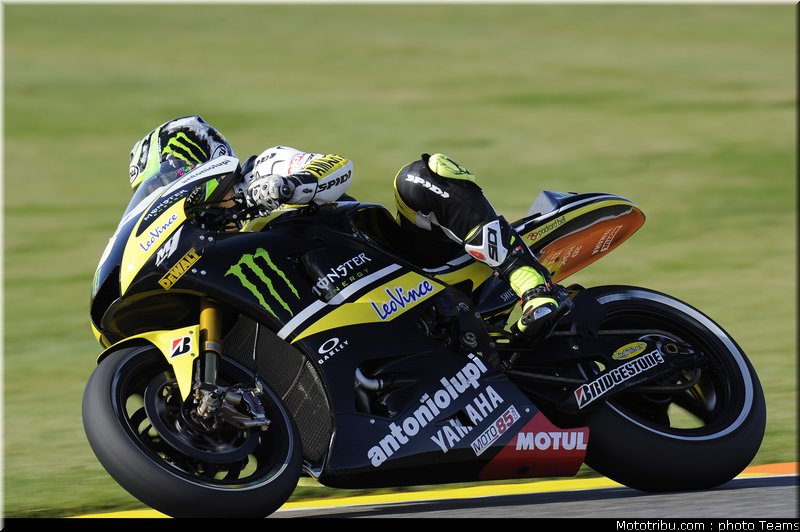 motogp_crutchlow_06_test_valence_2010