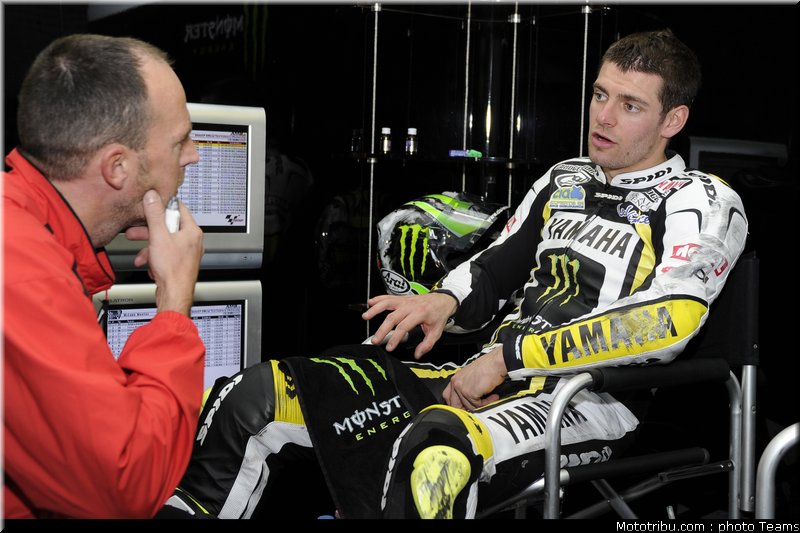 motogp_crutchlow_17_test_valence_2010