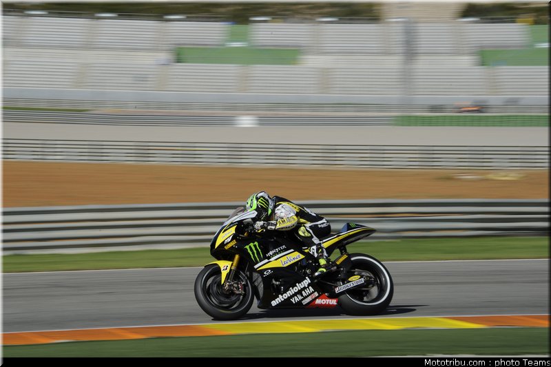 motogp_crutchlow_22_test_valence_2010