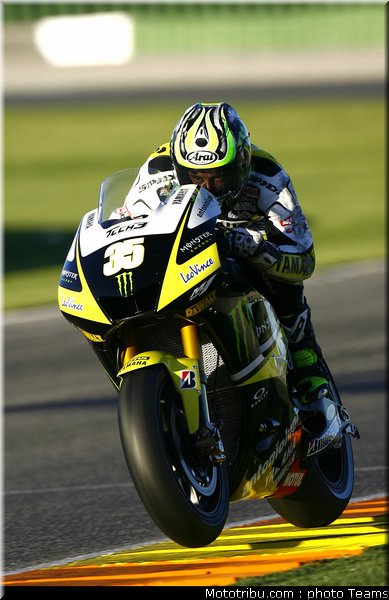 motogp_crutchlow_25_test_valence_2010