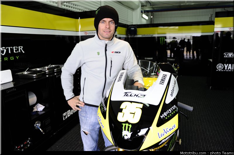 motogp_crutchlow_32_test_valence_2010