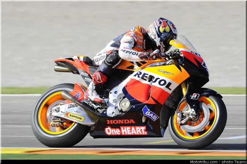 motogp_dovizioso_09_test_valence_2010