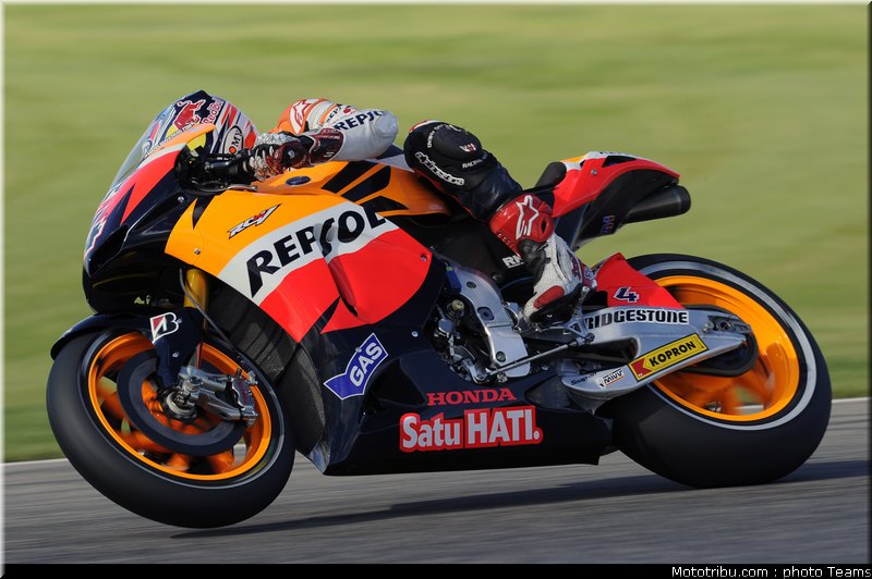 motogp_dovizioso_16_test_valence_2010