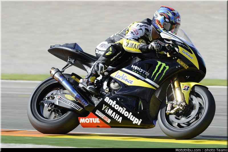 motogp_edwards_21_test_valence_2010