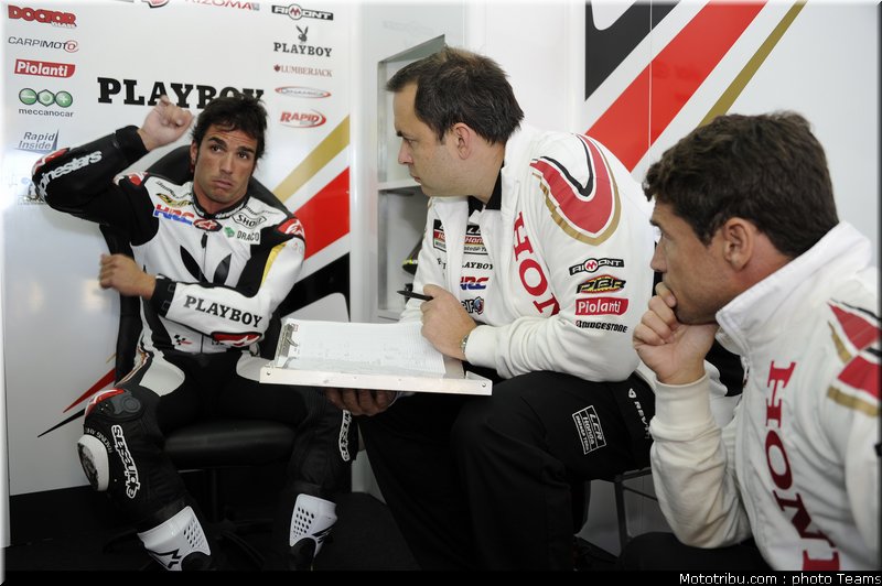 motogp_elias_06_test_valence_2010