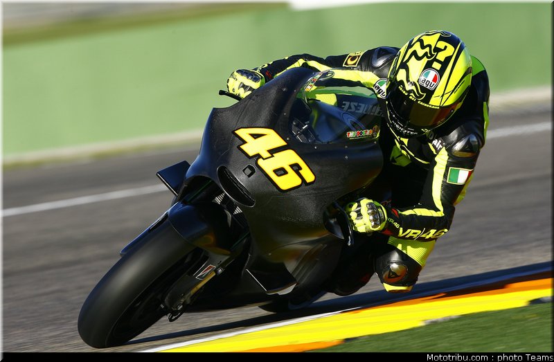 motogp_rossi_017_test_valence_2010