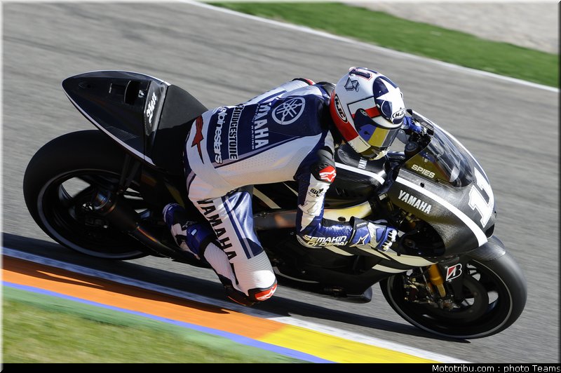 motogp_spies_07_test_valence_2010