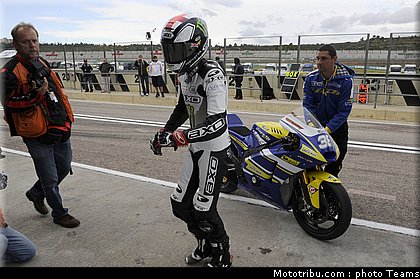 moto2_smith_06_test_valence_2010.jpg