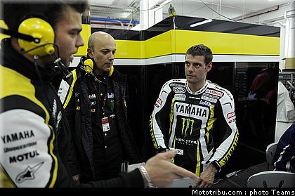 motogp_crutchlow_05_test_valence_2010.jpg