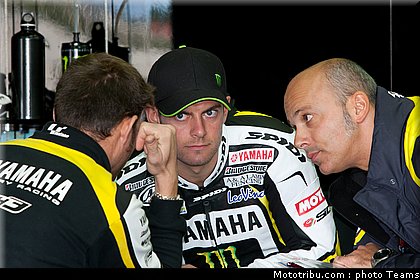 motogp_crutchlow_41_test_valence_2010.jpg