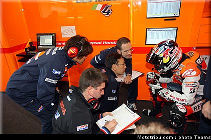 motogp_dovizioso_11_test_valence_2010.jpg
