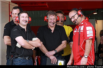 motogp_ducati_1_test_valence_2010.jpg