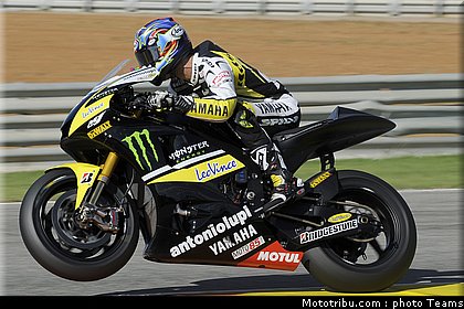 motogp_edwards_07_test_valence_2010.jpg