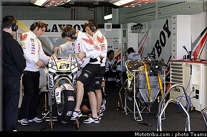motogp_elias_24_test_valence_2010.jpg
