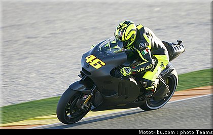 motogp_rossi_018_test_valence_2010.jpg
