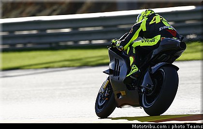 motogp_rossi_022_test_valence_2010.jpg