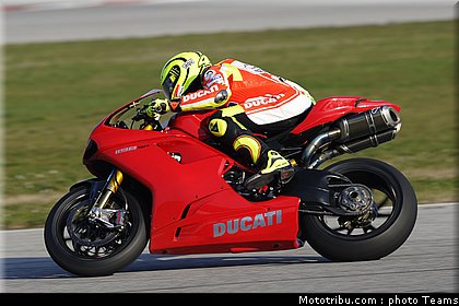 motogp_rossi_030_test_valence_2010.jpg