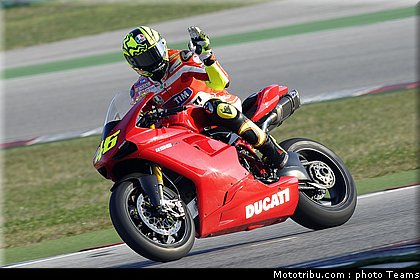 motogp_rossi_031_test_valence_2010.jpg