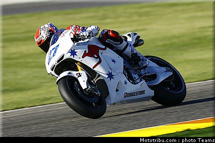 motogp_stoner_04_test_valence_2010.jpg
