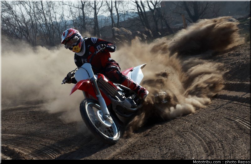 marc_marquez_cross_2012_002