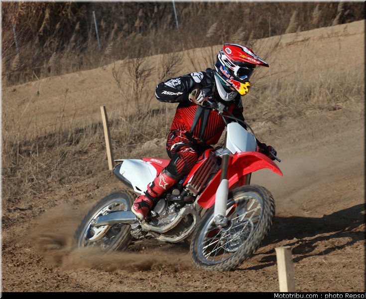 marc_marquez_cross_2012_004