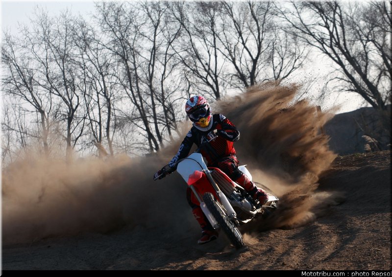 marc_marquez_cross_2012_008