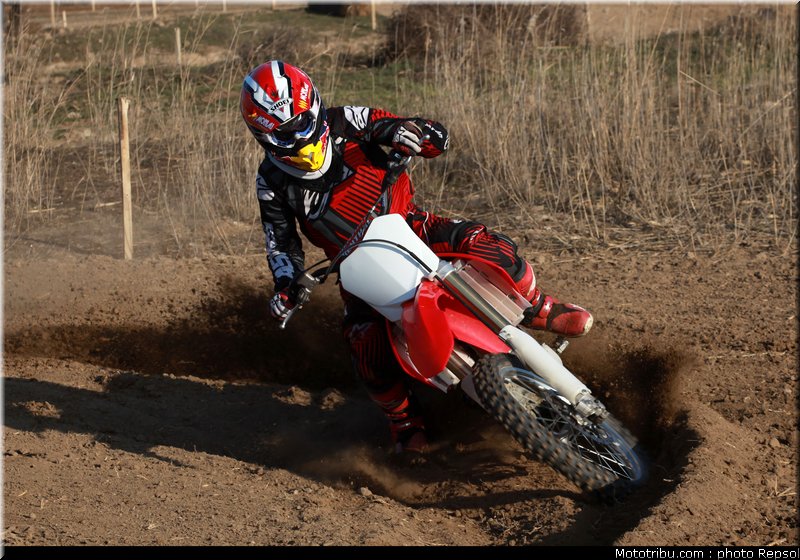 marc_marquez_cross_2012_009