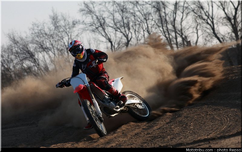 marc_marquez_cross_2012_010