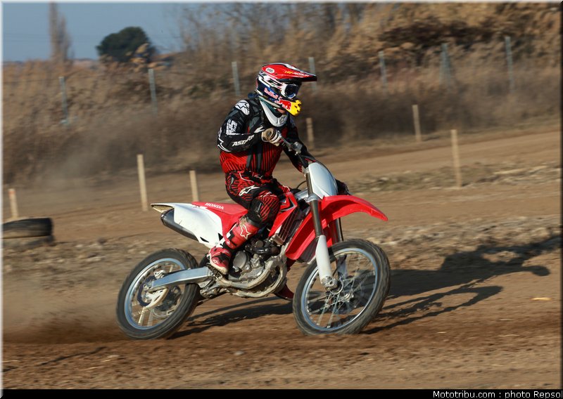 marc_marquez_cross_2012_011