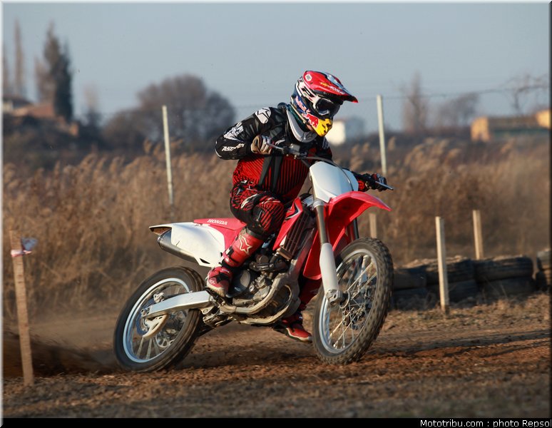 marc_marquez_cross_2012_012