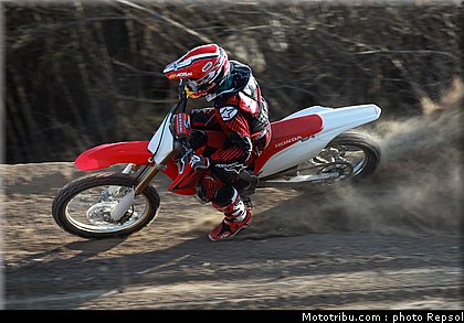 marc_marquez_cross_2012_003.jpg