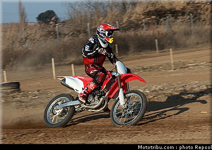 marc_marquez_cross_2012_011.jpg