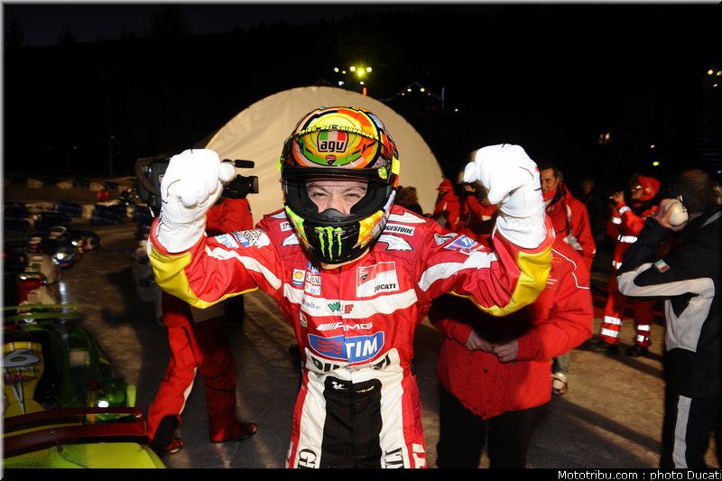 motogp_2012_ducati_vrooom_053