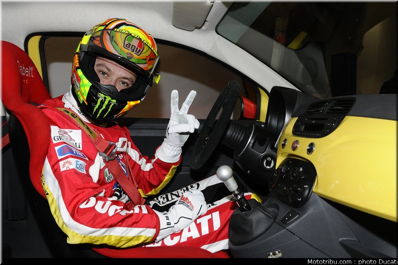 motogp_2012_ducati_vrooom_055