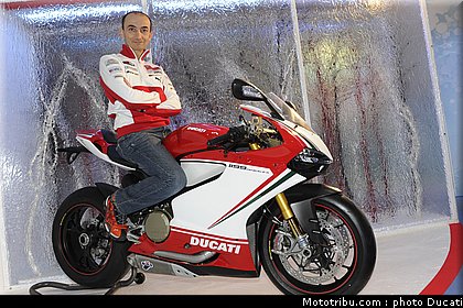 motogp_2012_ducati_vrooom_005.jpg