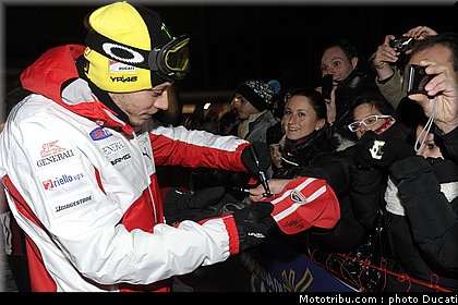 motogp_2012_ducati_vrooom_024.jpg