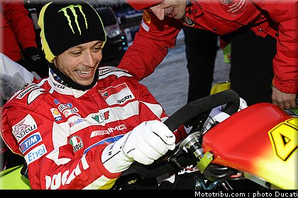 motogp_2012_ducati_vrooom_052.jpg