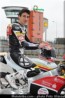 racing_team_germany_rossi_5.jpg