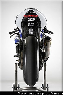 lorenzo_17_motogp_2012_team_yamaha.jpg