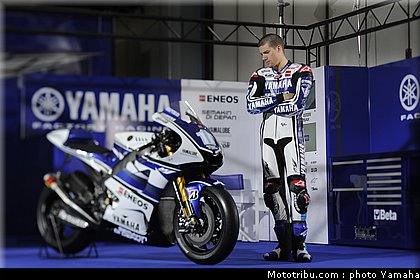 spies_09_motogp_2012_team_yamaha.jpg