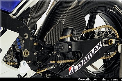 yzr_m1_02_motogp_2012_team_yamaha.jpg